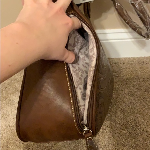 NWT Purse Made for Concealed Carry - Picture 6 of 10